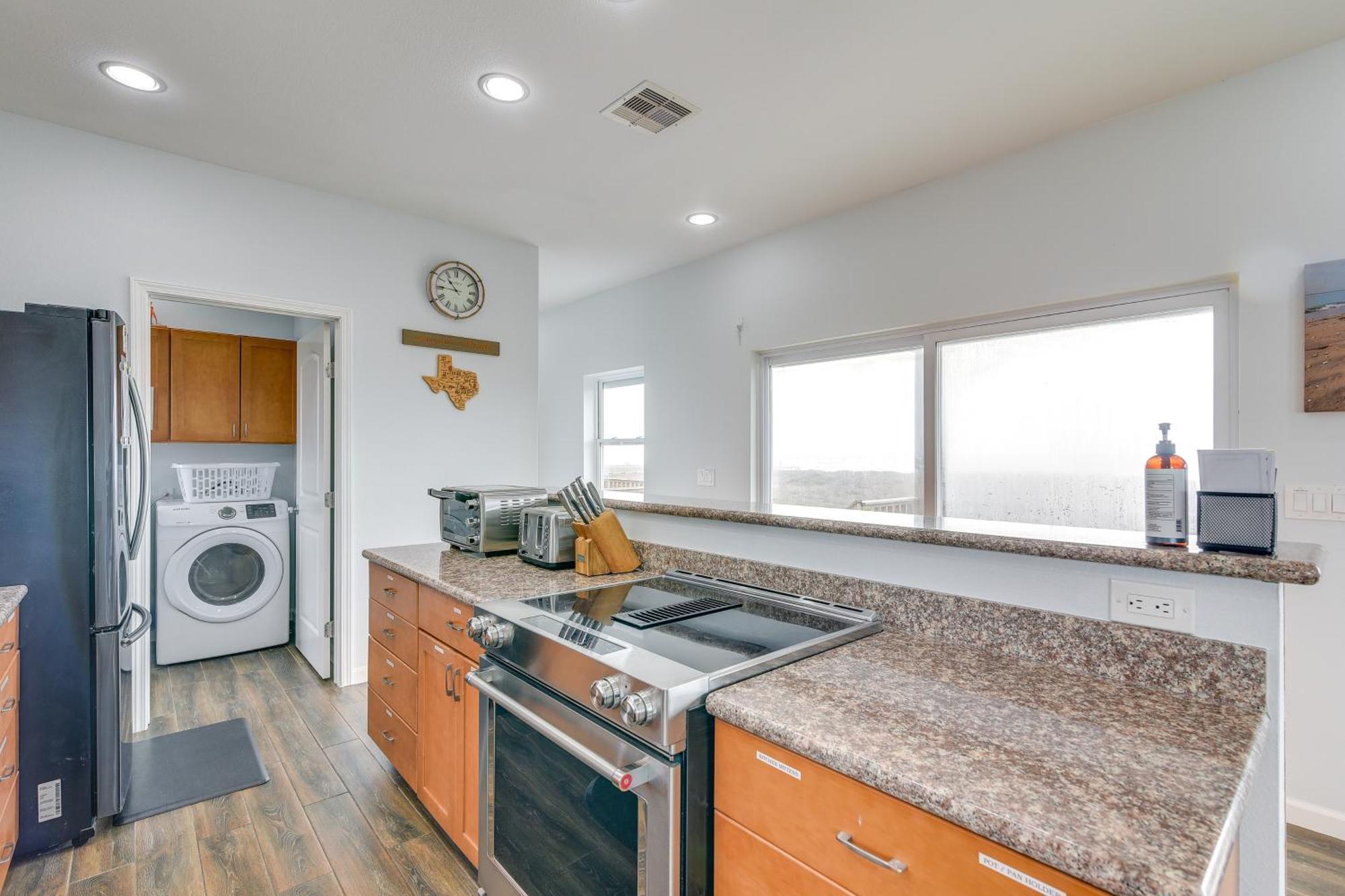Ocean-View Surfside Home With Boardwalk To Beach! Surfside Beach Exterior photo